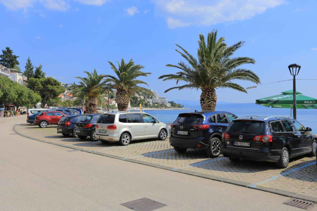Apartments By The Sea Podgora, Makarska - 18918 Eksteriør billede